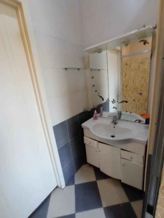 יירבאן Sun City Hostel מראה חיצוני תמונה